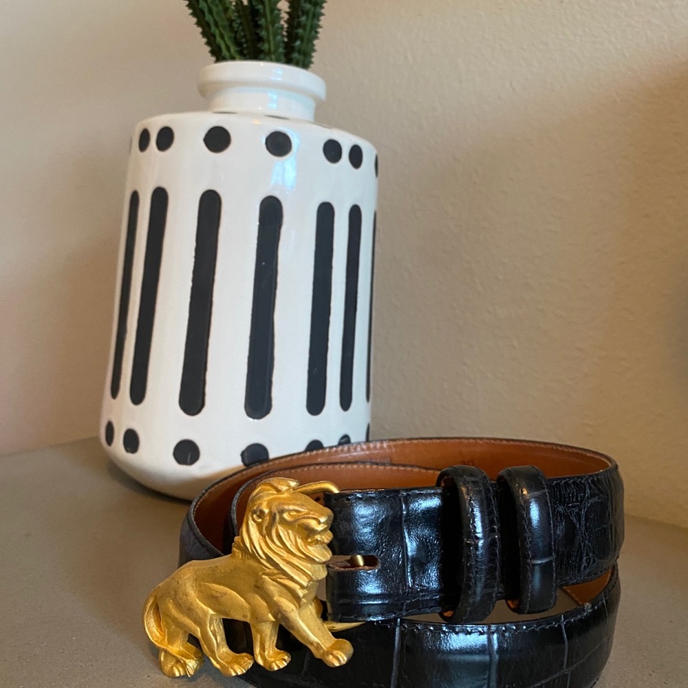 Vintage lion 🦁 belt